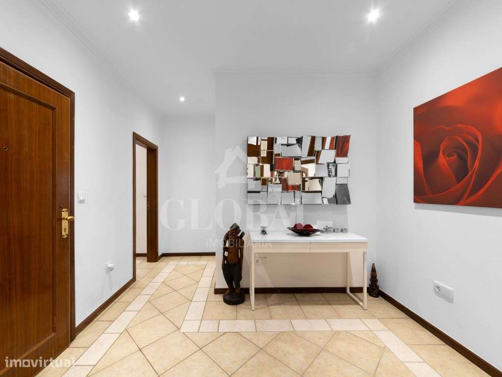 APARTAMENTO T3+1 CUCUJÃES-13