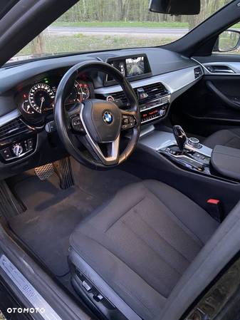 BMW Seria 5 520d Luxury Line - 8