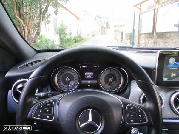 Mercedes-Benz GLA 180 - 22
