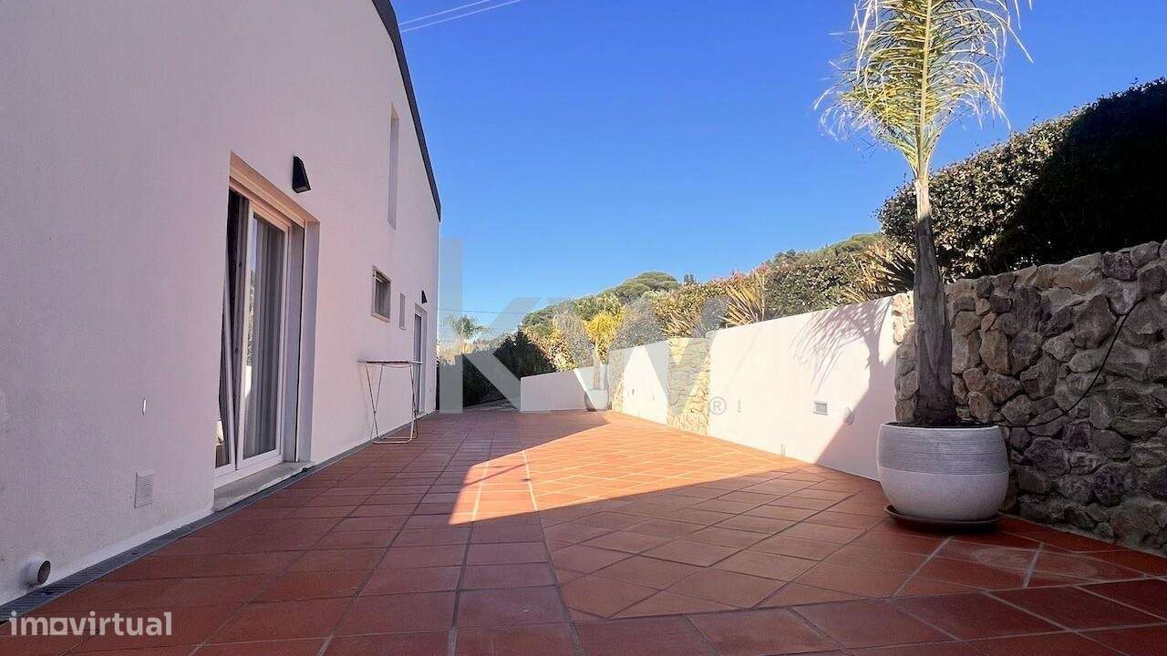 Moradia T4 com a possibilidade de ser T6 Isolada no inicio da Serra do - Grande imagem: 3/60