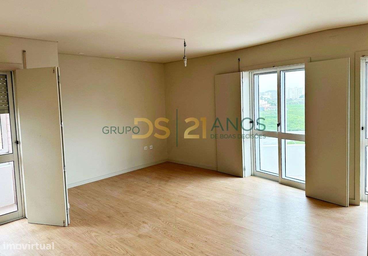 Apartamento T2 Renovado na Póvoa de Varzim - Grande imagem: 3/9