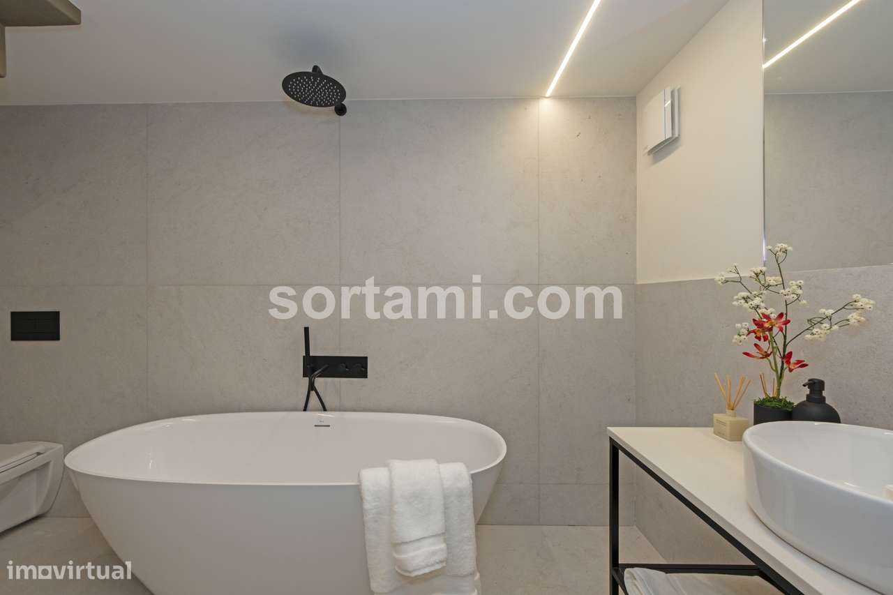 Apartamento T0+1 Venda em Cedofeita, Santo Ildefonso, Sé, Miragaia, Sã - Grande imagem: 3/27