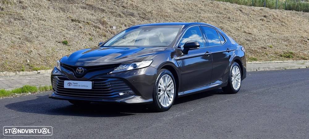 Toyota Camry 2.5 Hybrid Luxury - 1