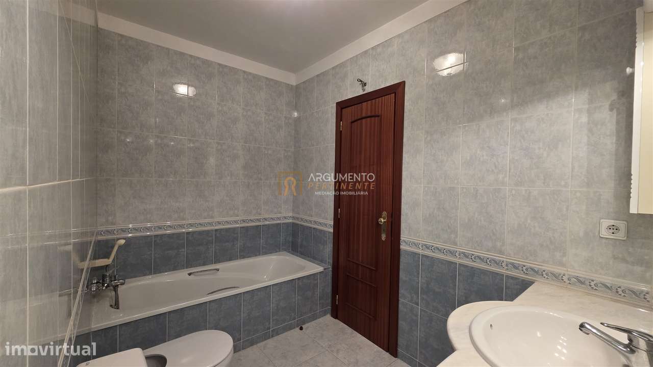 Apartamento T2 Venda em Rio Tinto,Gondomar-6