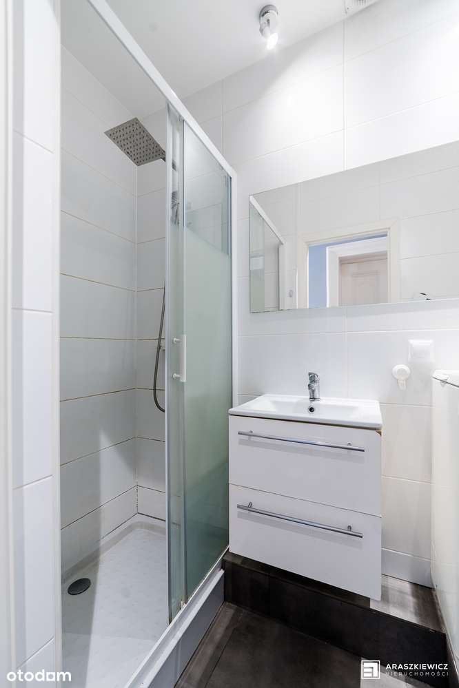 JASNA Kawalerka 29 m² w sercu Jeżyc | GOTOWA DO ZAMIESZKANIA | PARKING-11