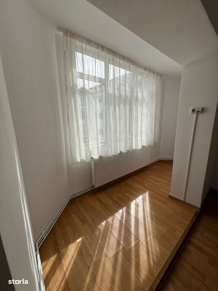 Garsonieră 27 mp finisată, mobilată bloc cărămidă zona D.va Nord - Imagine principală: 3/6