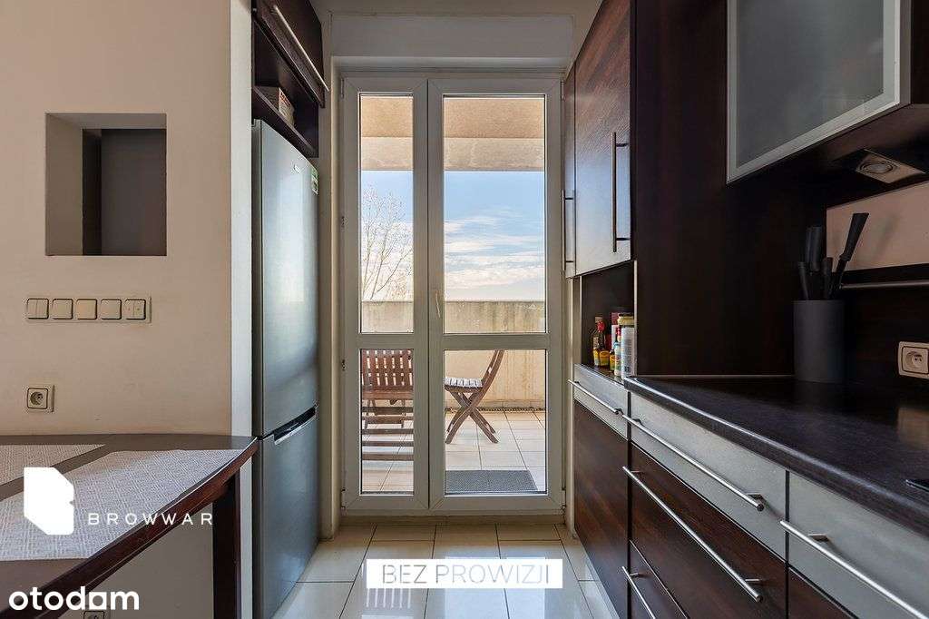 Mieszkanie ze świetnym układem i dwoma balkonami-2