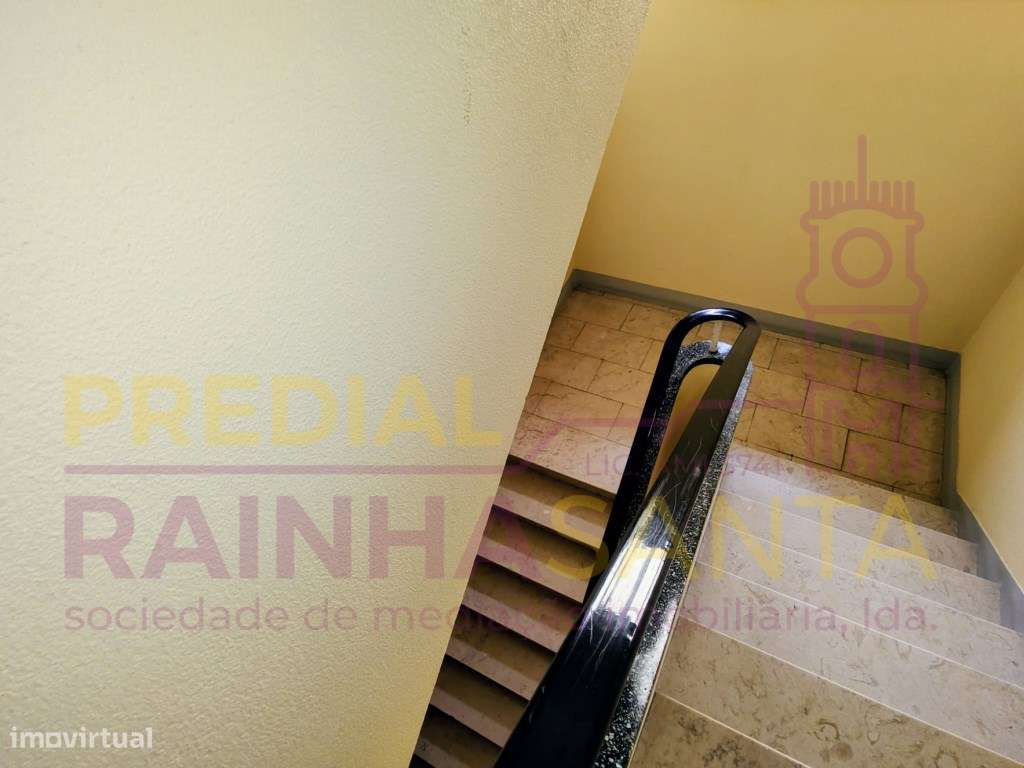 Apartamento T4 com marquise e lavandaria, Lumiar - Lisboa-12