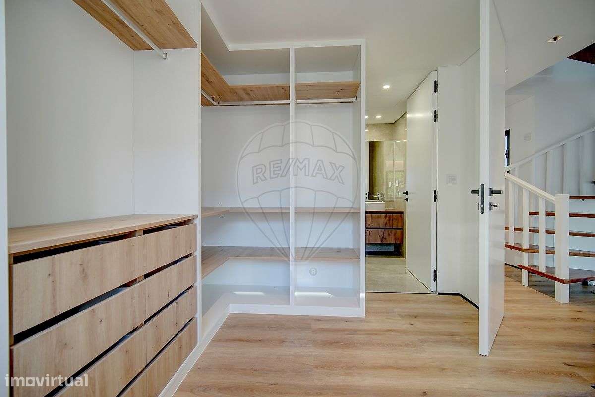 Moradia T5 para venda-26