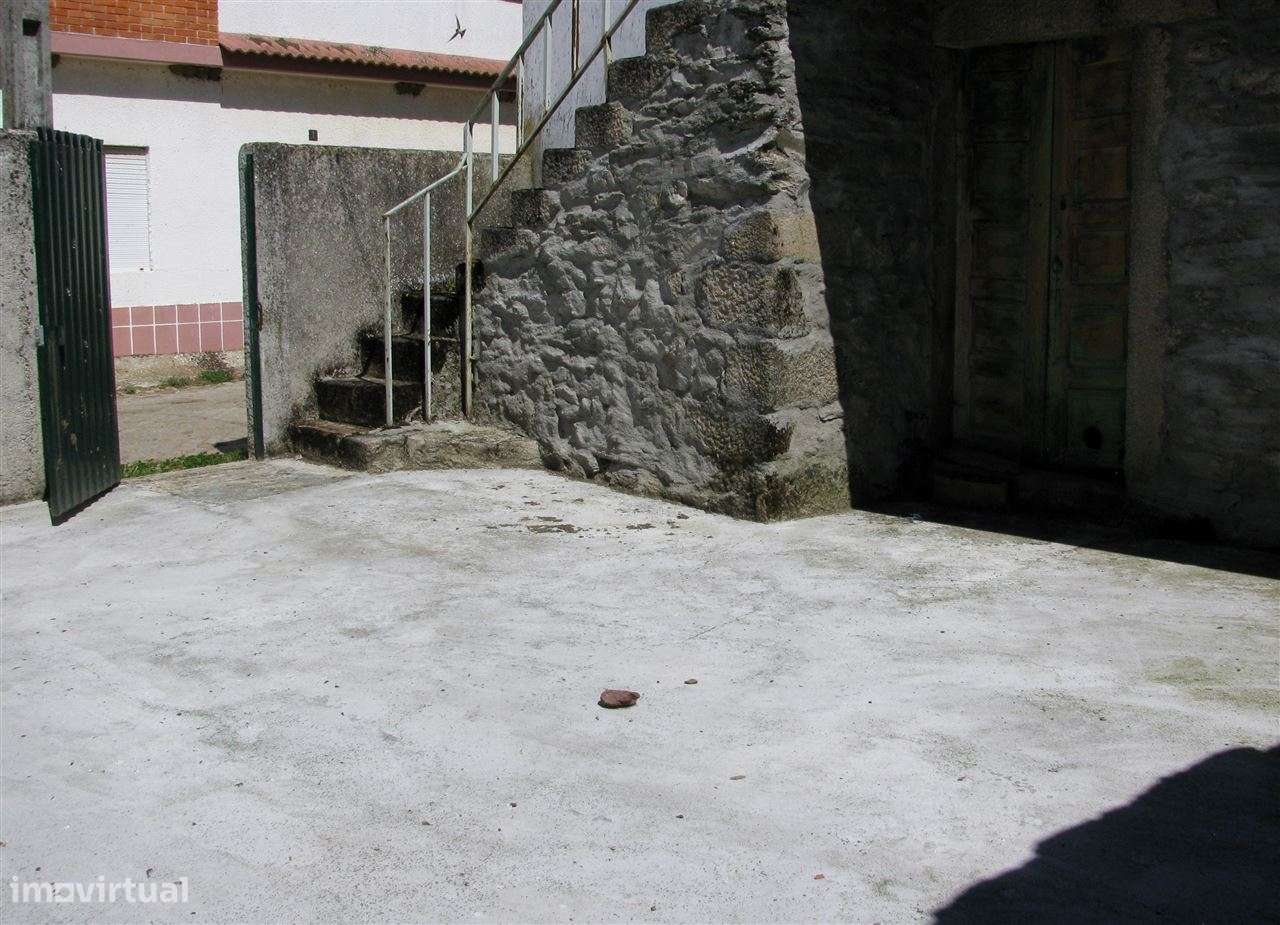 Moradia para restaurar, Prado Gatão, Palaçoulo - Grande imagem: 5/15