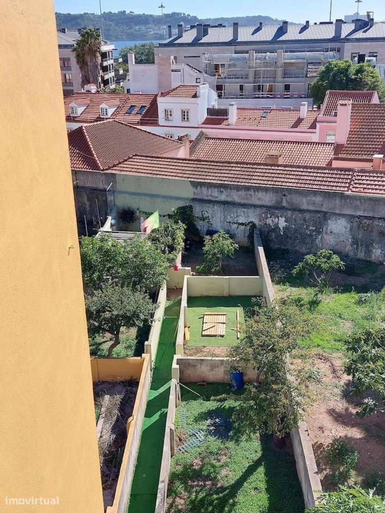 Apartamento com 1 quartos - localizado em Restelo Lisbon - Grande imagem: 2/26