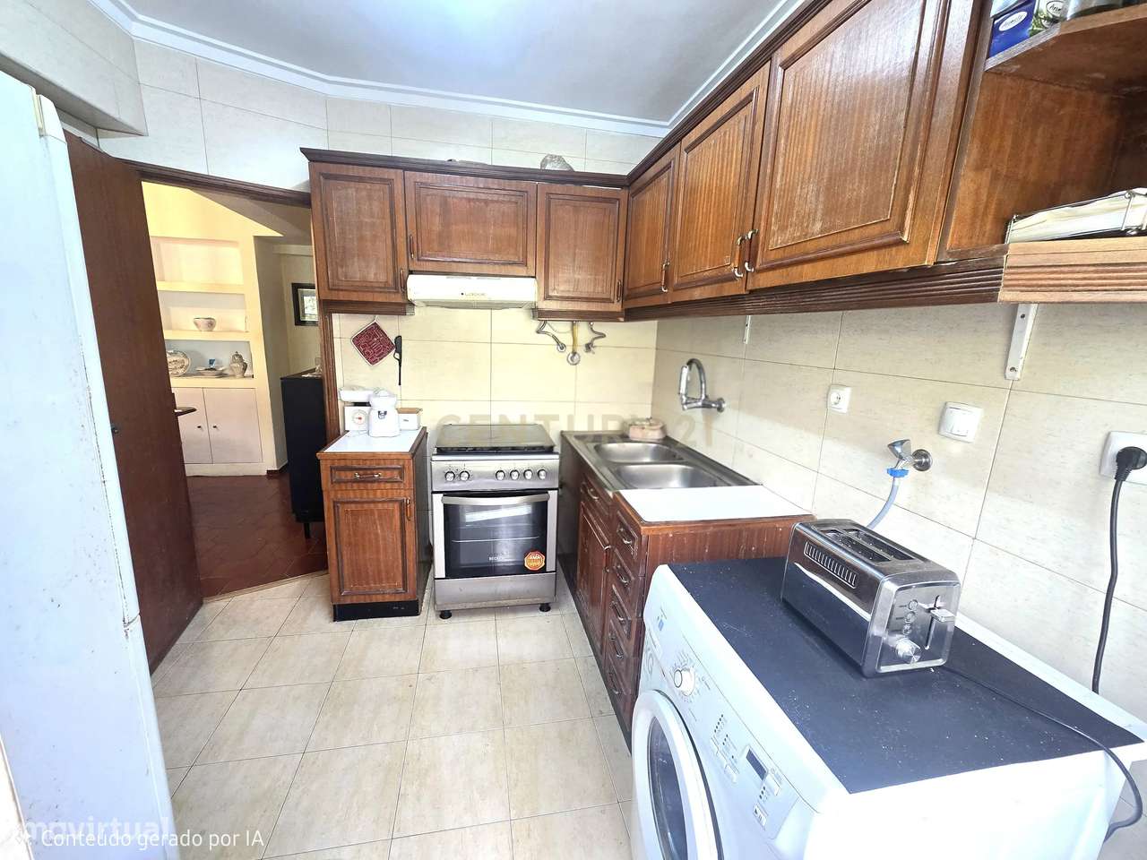 Apartamento T1 na Ramalha em Almada com Varandas e Elevador-8