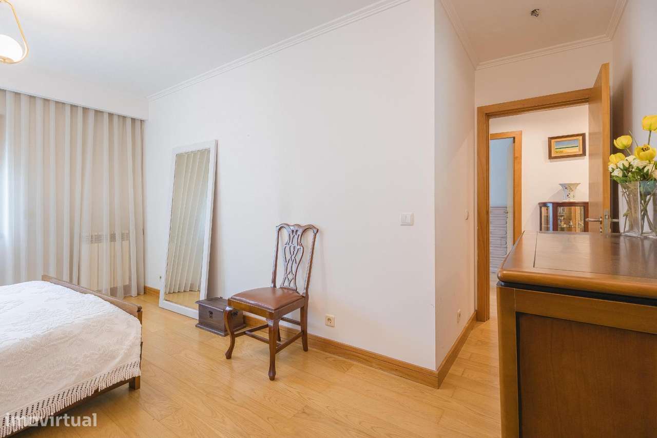 Apartamento T3 Exclusivo na Rua Soares dos Reis – Vila Nova de Gaia-18