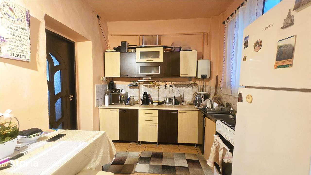 VIDEO | Casa cu 4 camere, terasa si dublu acces | Soarelui, langa Unio-7