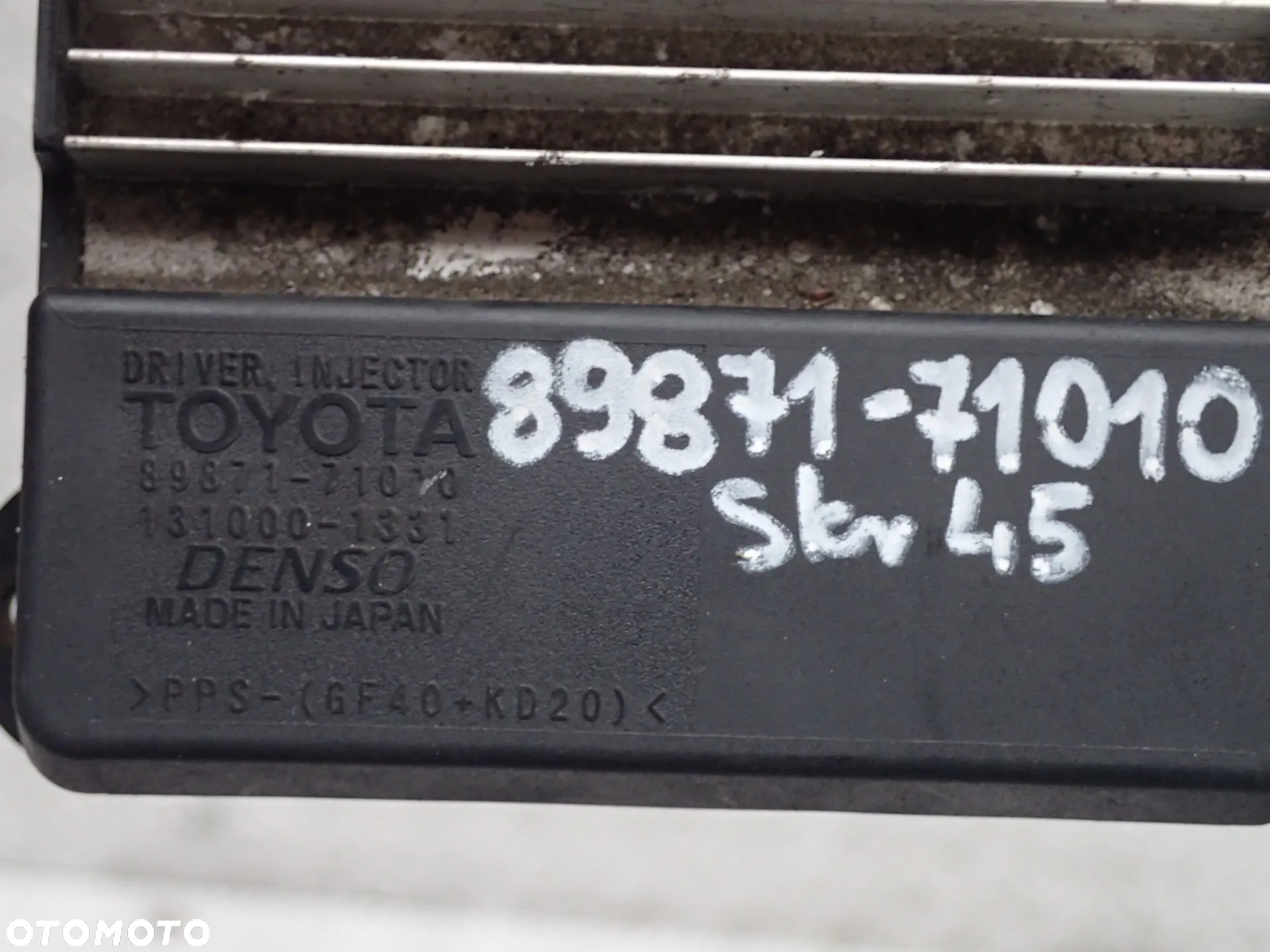 TOYOTA STEROWNIK WTRYSKÓW 2.0 D4D 89871-71010 - 3