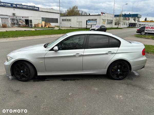 BMW Seria 3 318d - 3