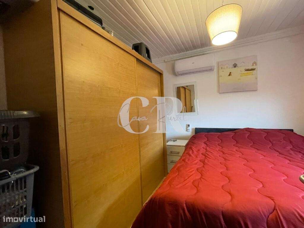 Casa de 4 quartas renovada com terreno em Vila Nova de Poiares-15