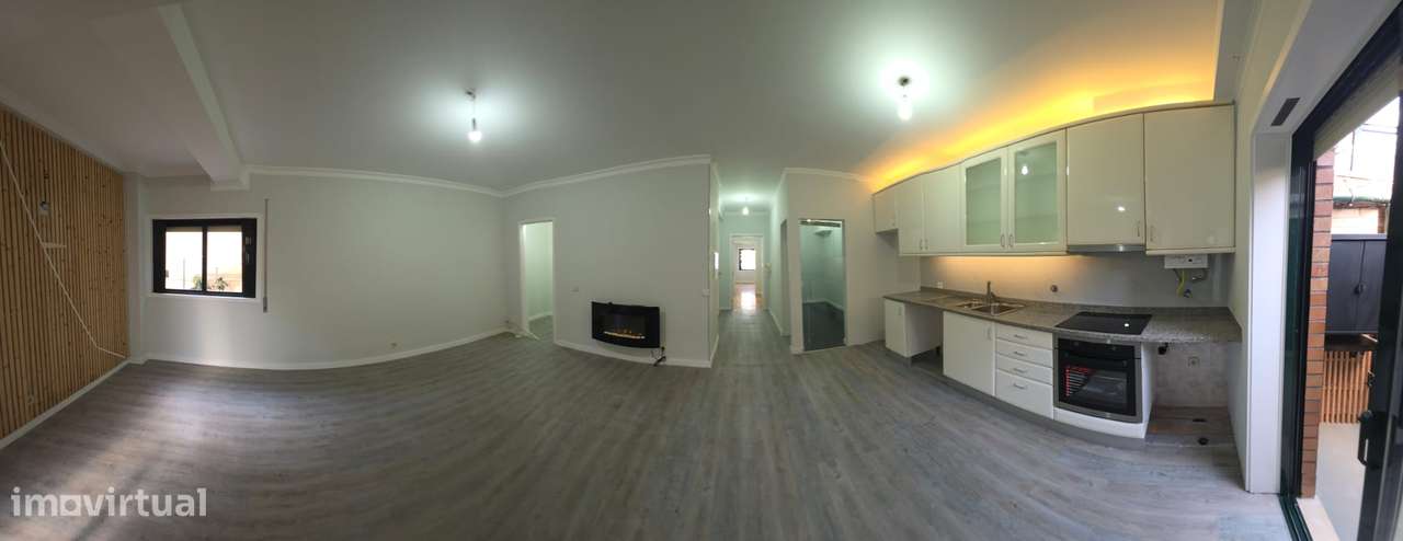 Apartamento T1 com segurança e ótima localização-8