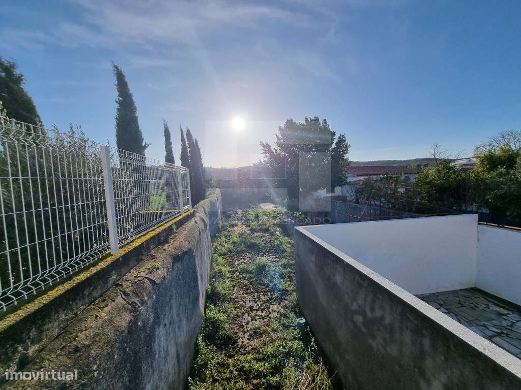 Apartamento T4+1 em Borba: Espaço, conforto e localização privilegi...-26
