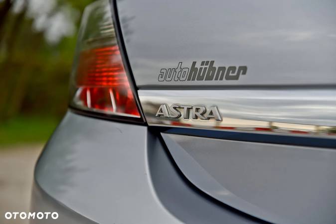 Opel Astra III GTC 1.8 Sport - 33