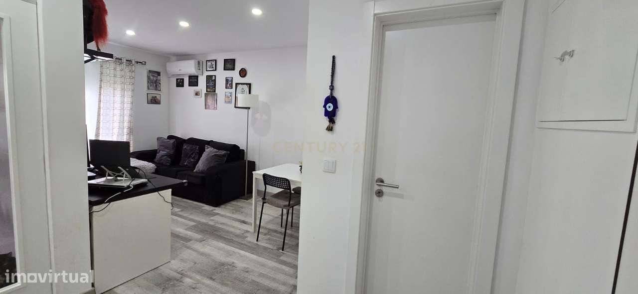 Apartamento T2 remodelado - Aldeia de Paio Pires - Grande imagem: 5/46