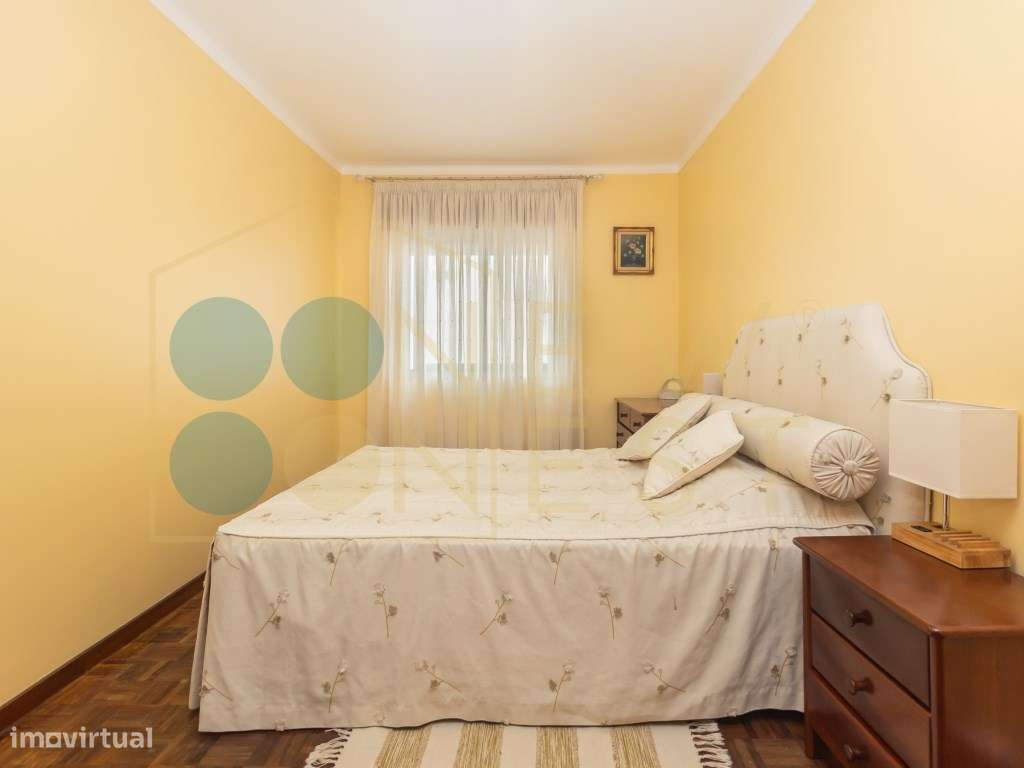 Apartamento T2 em Vila Maria - Semi-Renovado e Mobilado-26