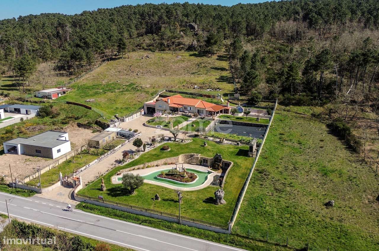 Quinta exclusiva em Vila Real de Tras-os-Montes com 11350m2 - Grande imagem: 4/36