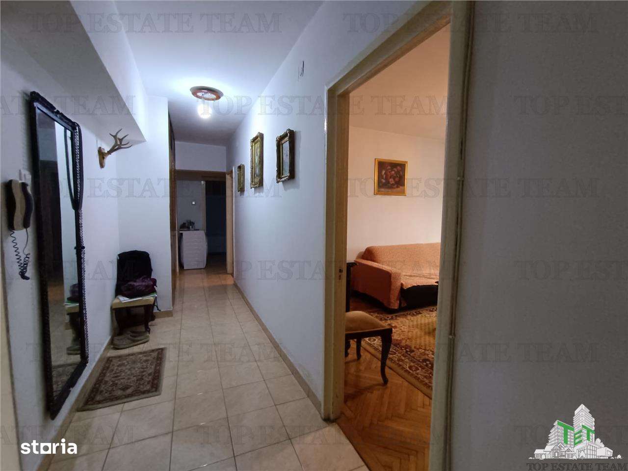 Vanzare apartament 3 camere Ion Mihalache- Piata 1 Mai-4