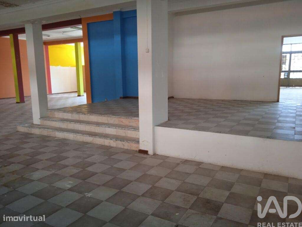 Loja / Estabelecimento Comercial T2 em Nelas de 345,00 m2 - Grande imagem: 5/16