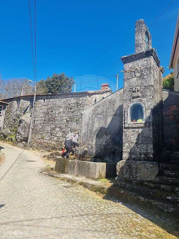 Moradia T2 para venda-16