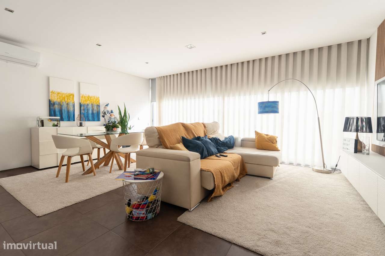 Moradia T3 moderna em Sanfins-5