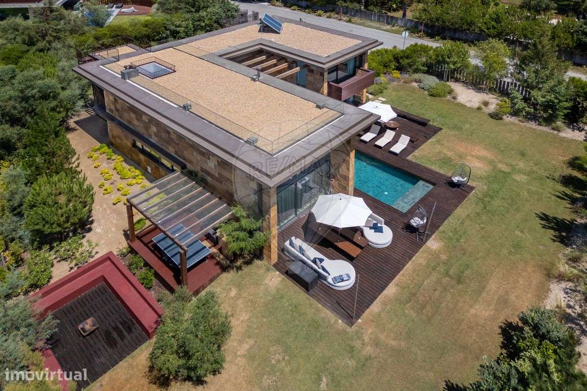 Moradia T4 para venda-5