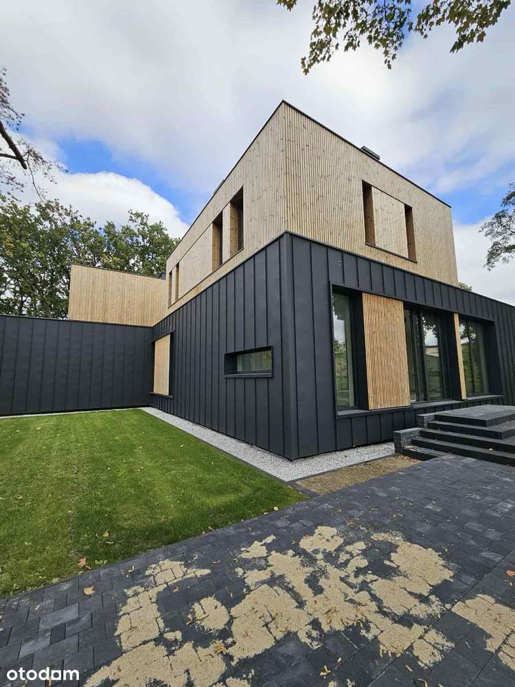 NIETUZINKOWY DOM W ZEGRZU POŁUDNIOWYM NAD JEZIOREM ZEGRZYŃSKIM.-4