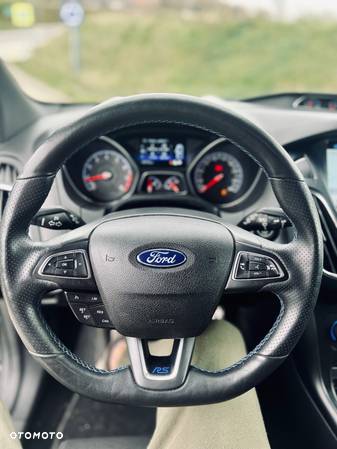 Ford Focus 2.3 EcoBoost RS - 25