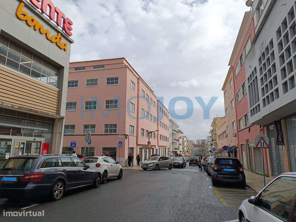 Espectacular Loja de 390 m2 em Alvalade - Lisboa - Grande imagem: 2/28