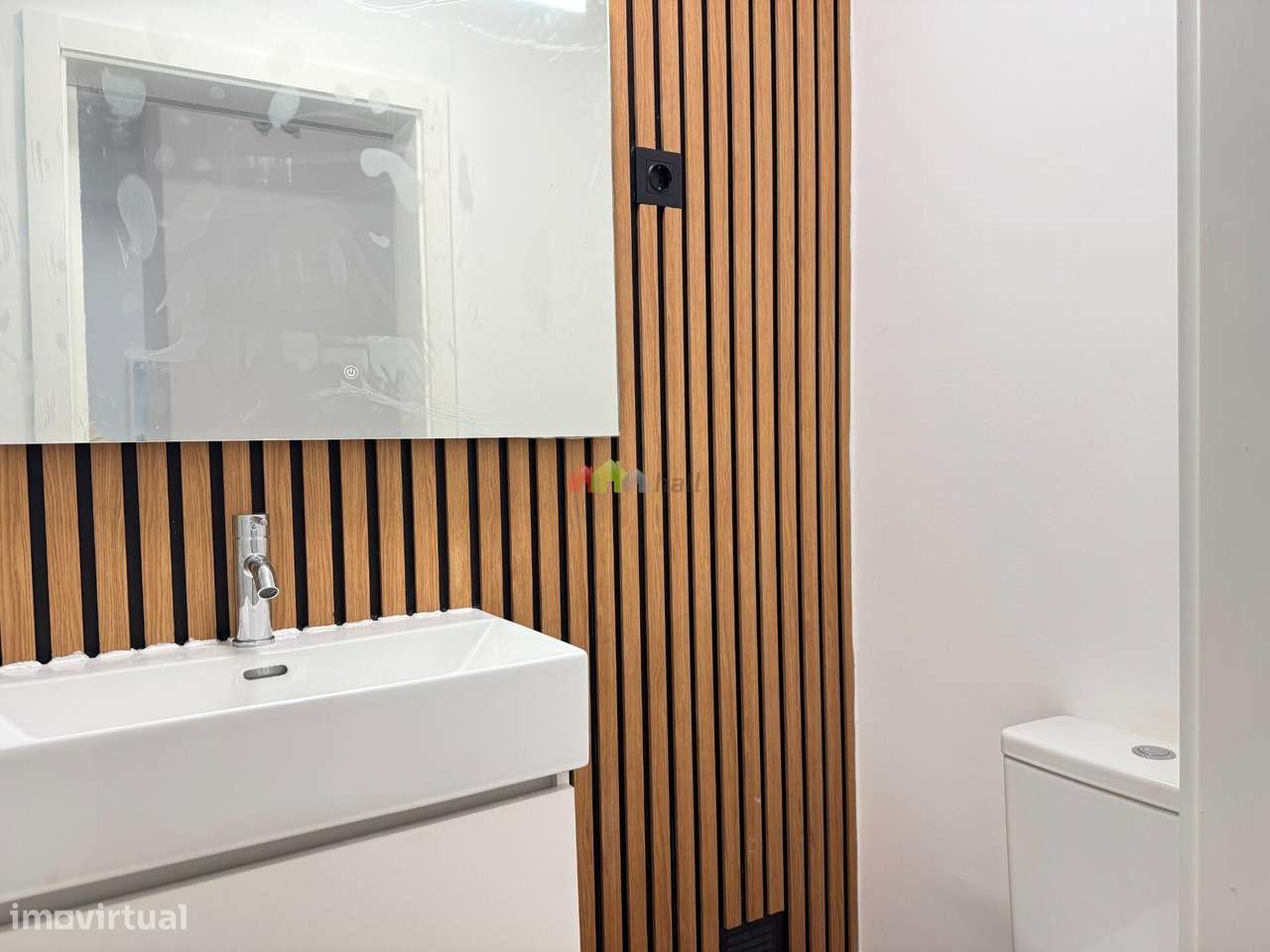 Apartamento T3 Totalmente Remodelado c/ 2 suítes-9