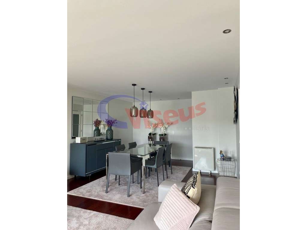 Apartamento T2 Penthouse Mobilado-13