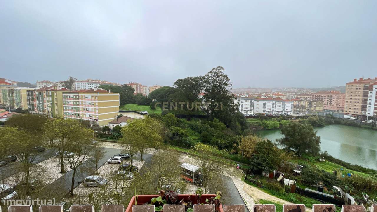 Apartamento T2 Remodelado - Agualva-21