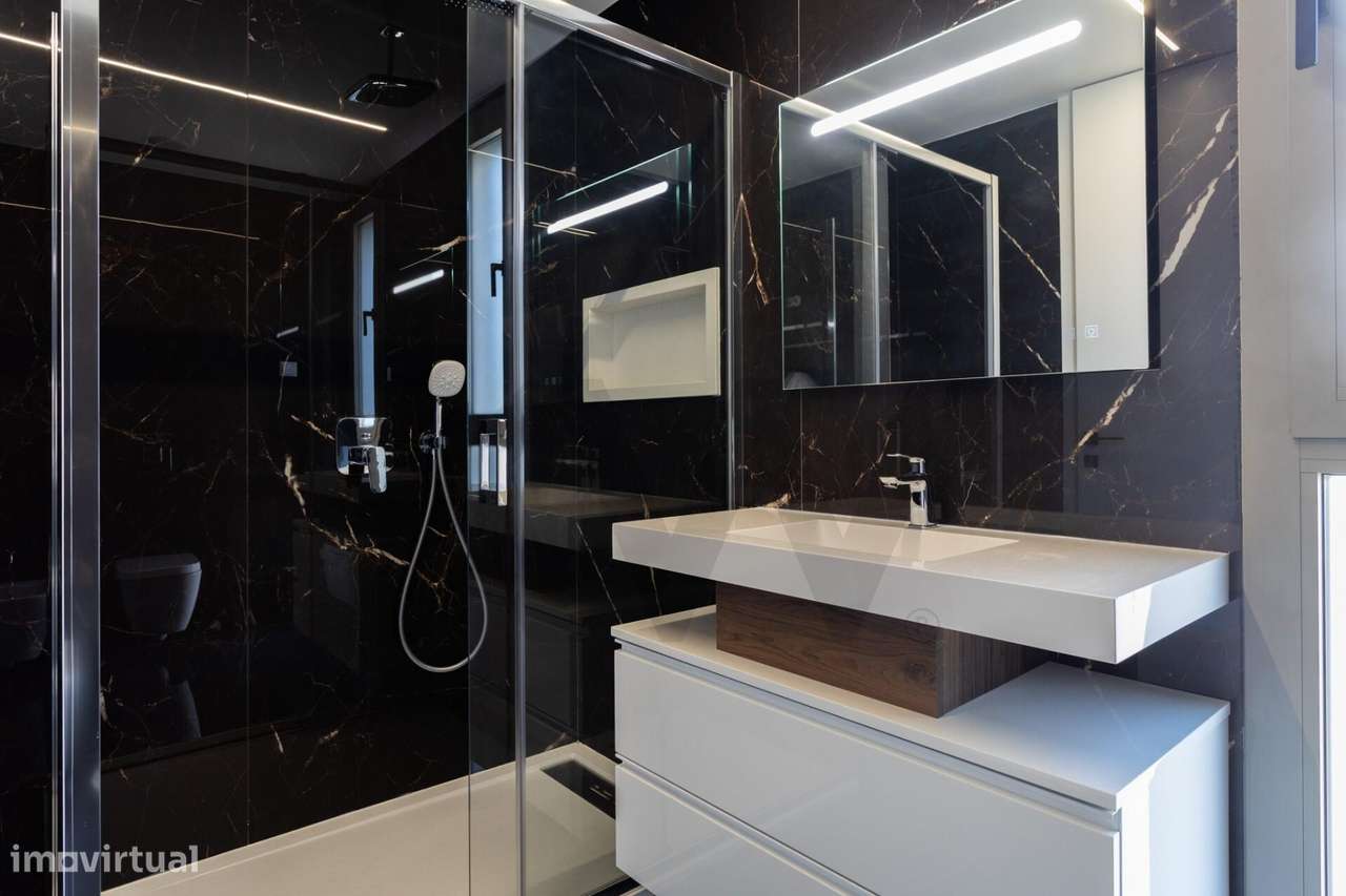 Exclusivo T3 Novo com Varandas de 51m2 | 2 Lugares de Garagem e Arreca-31