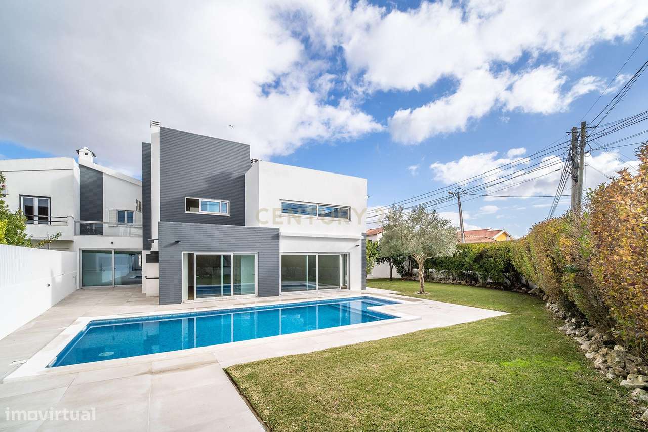 Moradia T6 com Piscina - Charneca de Caparica-56