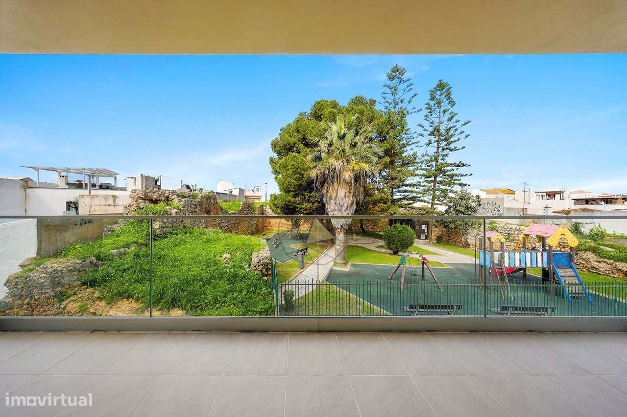 Apartamento com 2 quartos ,Piscina e lugar de estacionamento em Alvor - Grande imagem: 5/32