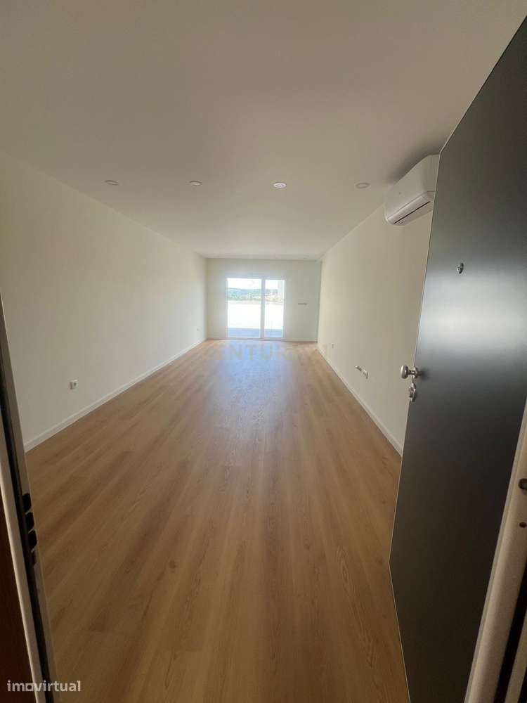 Apartamento T2 novo com terraço na R. Cândido dos Reis no centro de Vi - Grande imagem: 2/16