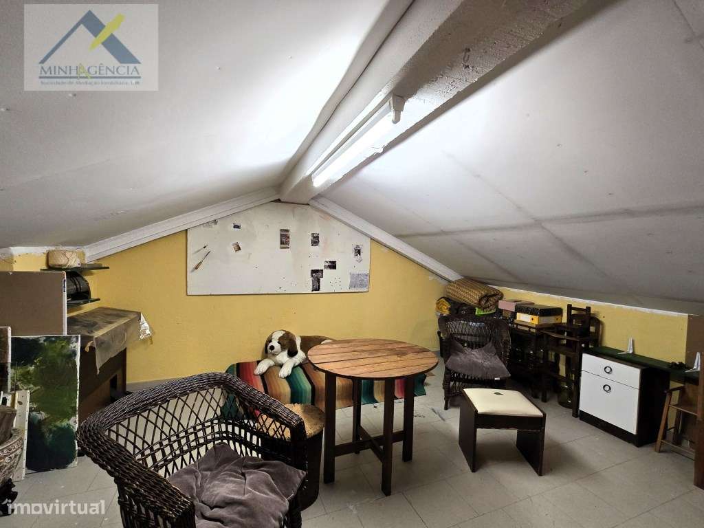 Apartamento Duplex de 6 assoalhadas em Setúbal-23
