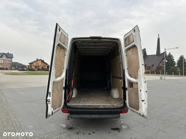 Volkswagen CRAFTER - 11