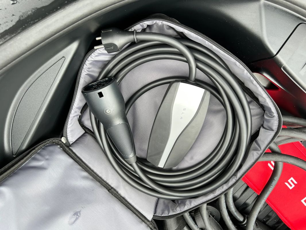 Tesla Model 3 Langstreckenbatterie Allradantrieb Dual Motor - 33