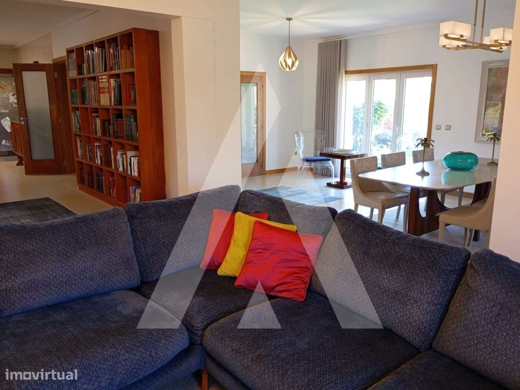 Moradia T6 Isolada na Palhaça. - Grande imagem: 4/58