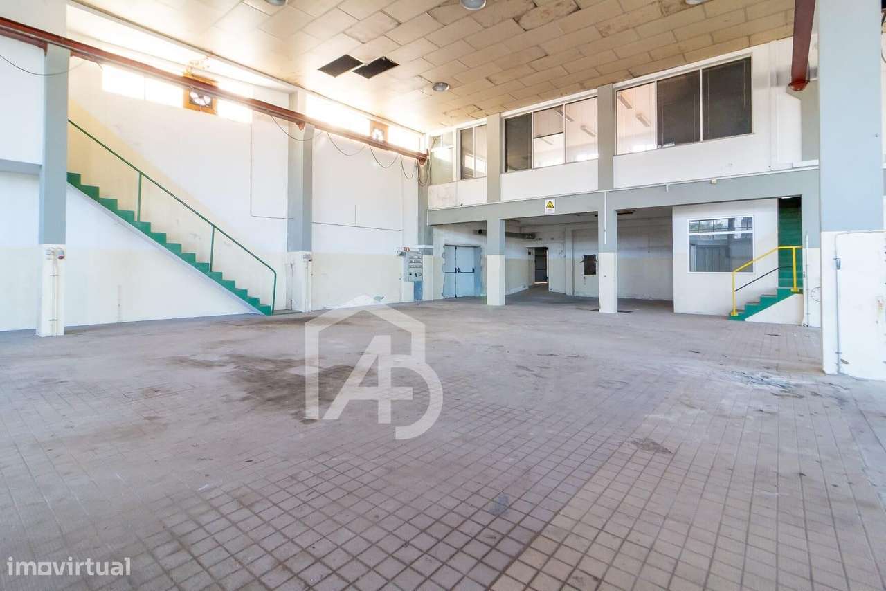 Prédio com potencial de reabilitação – Pernelhas, Leiria-34