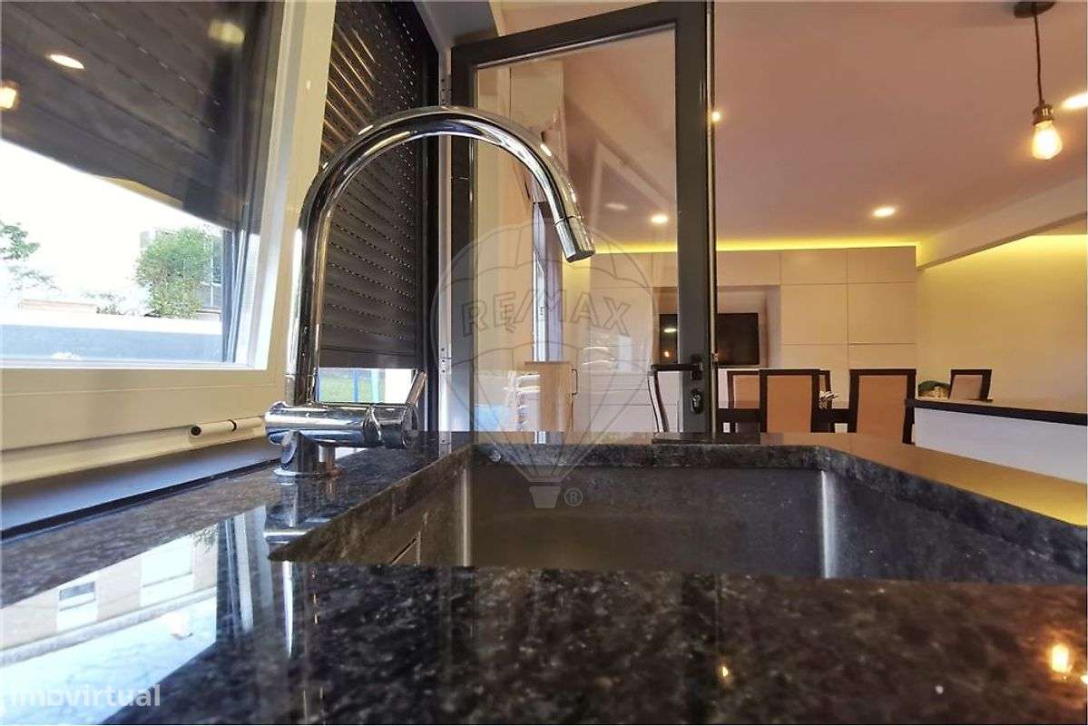 Moradia T4 à venda em Corroios-20