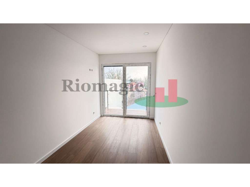 Apartamento T2 Rio Maior***RIOMAGIC***-16
