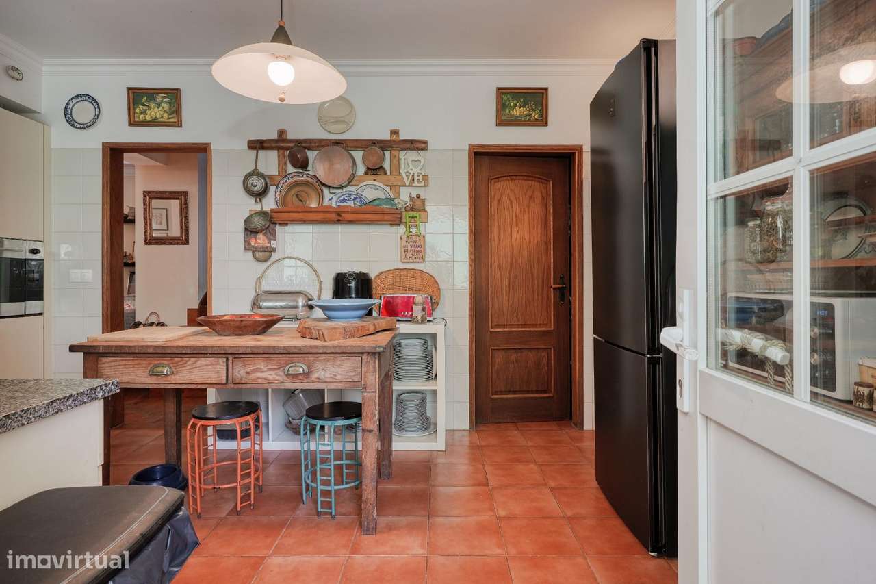 Casa com jardim no coração histórico de Sintra-7